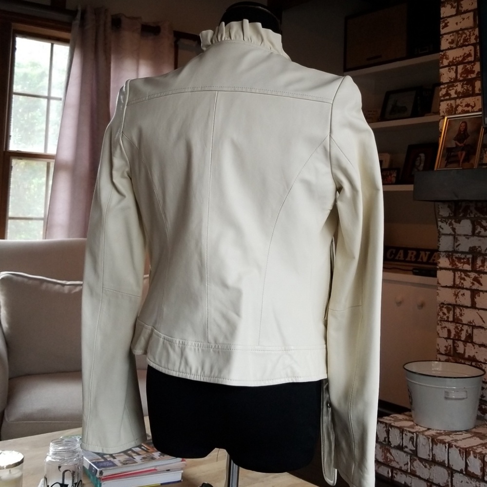Jacket - Picture 2 of 3